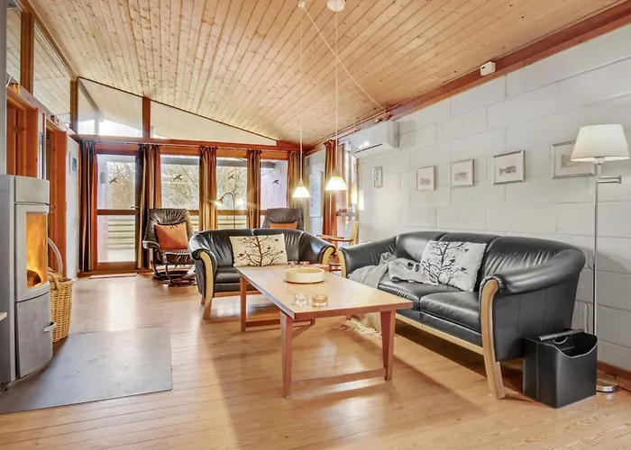 Jesper - 600m From The Sea By Interhome